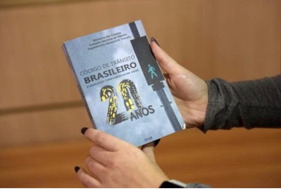 Mudanças nas regras de trânsito são aprovadas no Congresso Nacional.